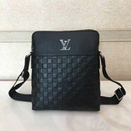 Picture of LV Mens Bags _SKUfw106079804fw